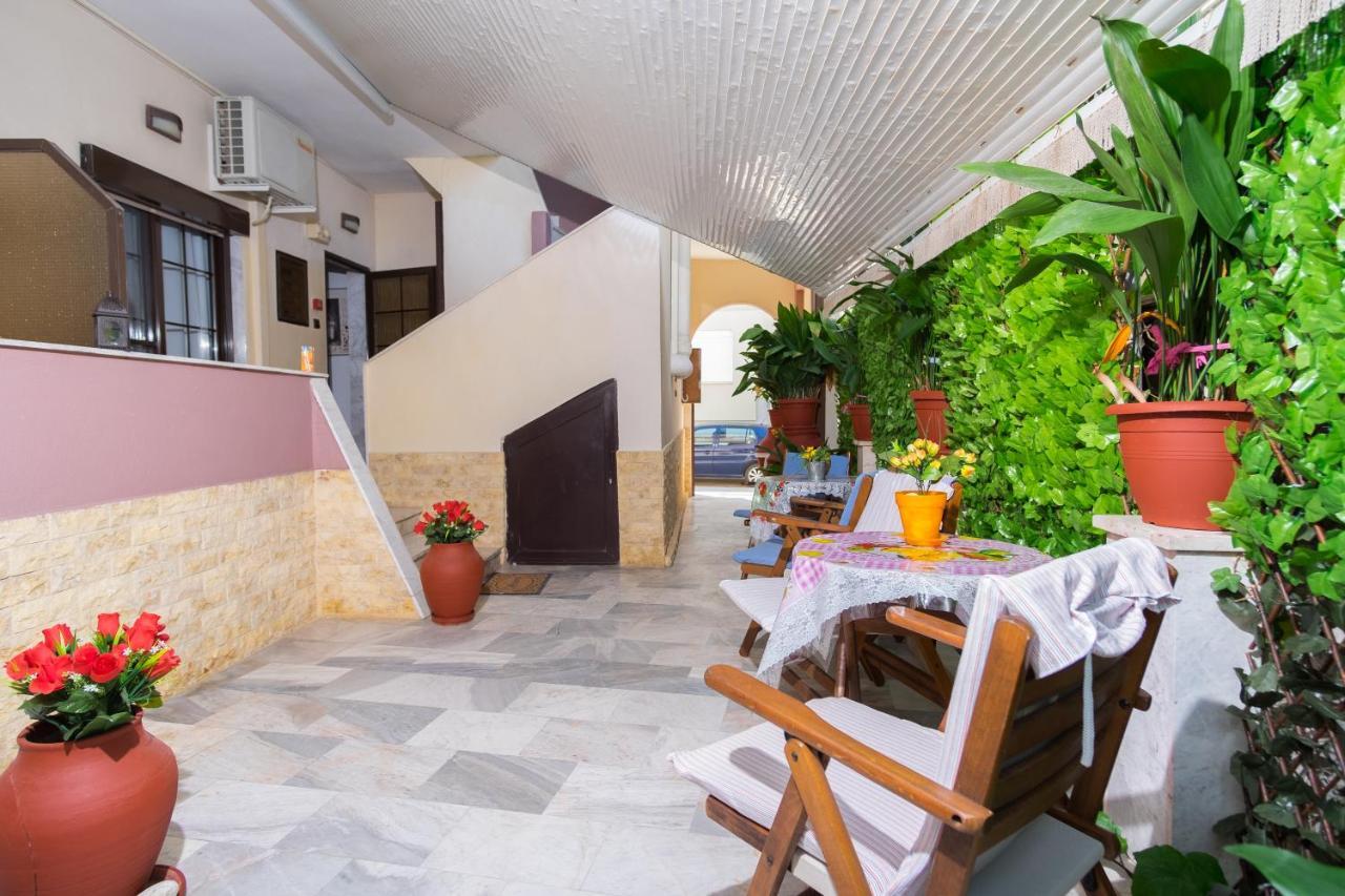 Kostas Studios สกาลา มาริออน ภายนอก รูปภาพ